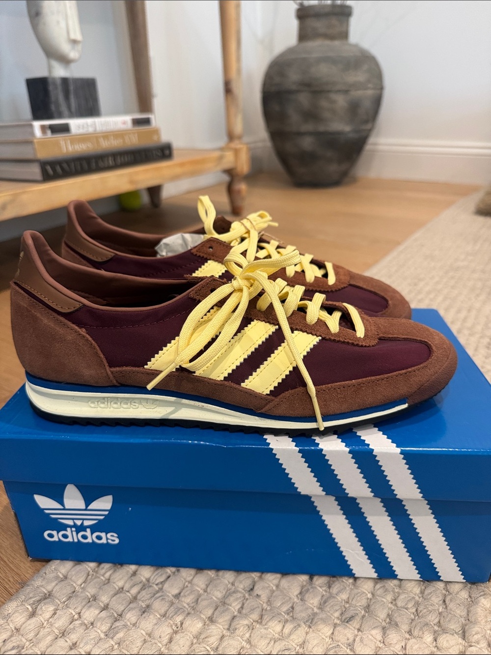 Adidas Women’s SL 72 OG Brown & Yellow Retro Runner New in Box size 9